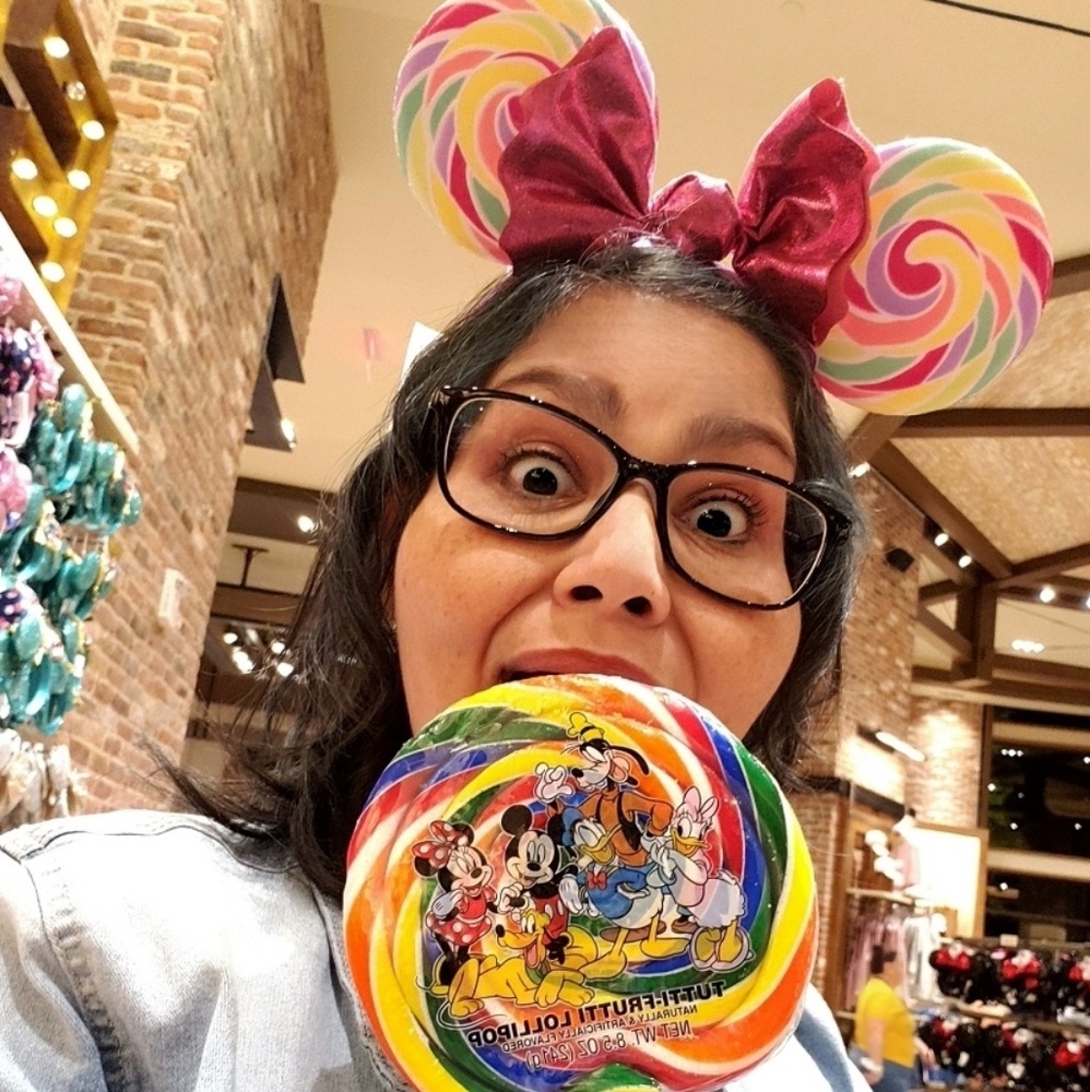 Meet your Posher, Emme's - Picture 6 of 6